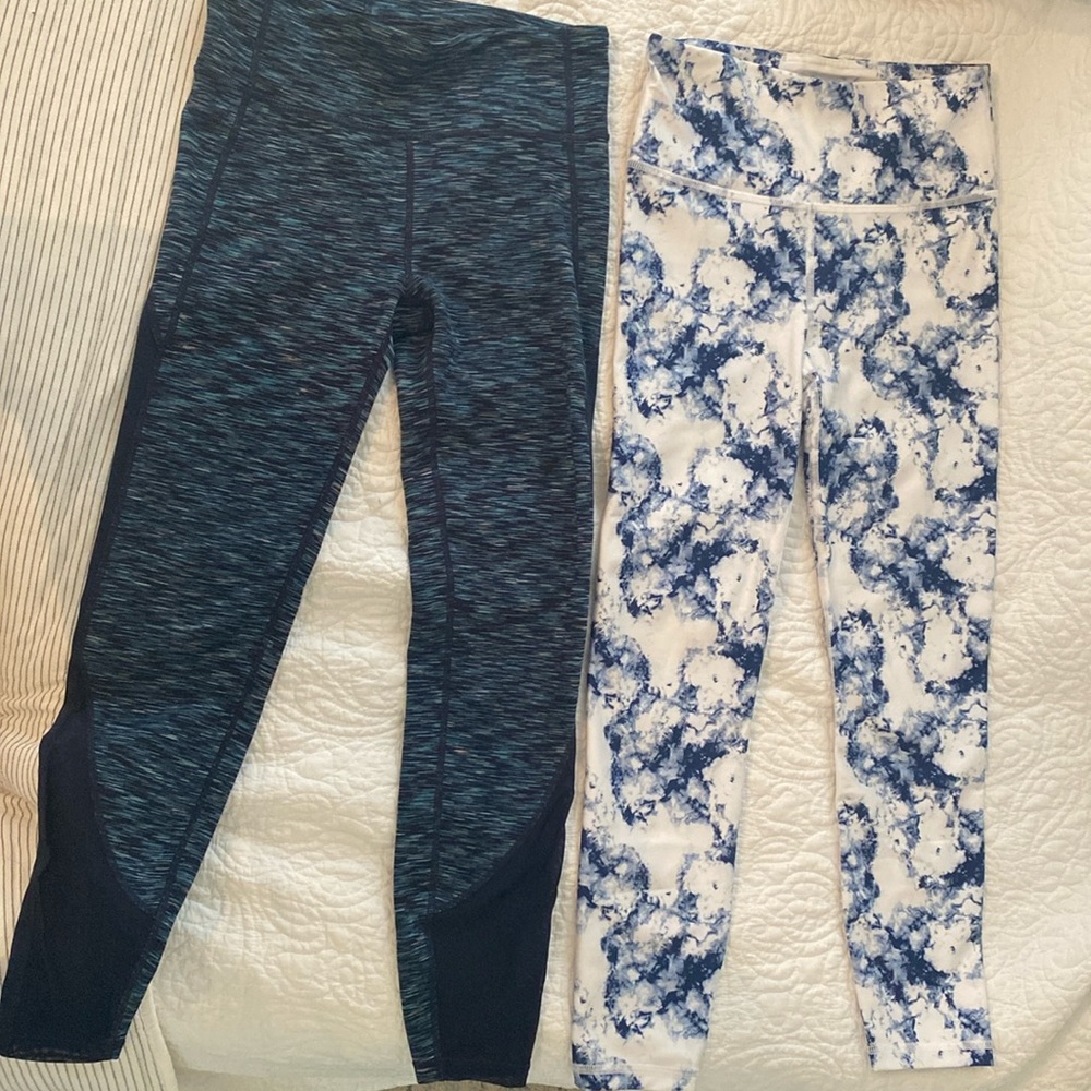 Two pairs of high wasted gap leggings